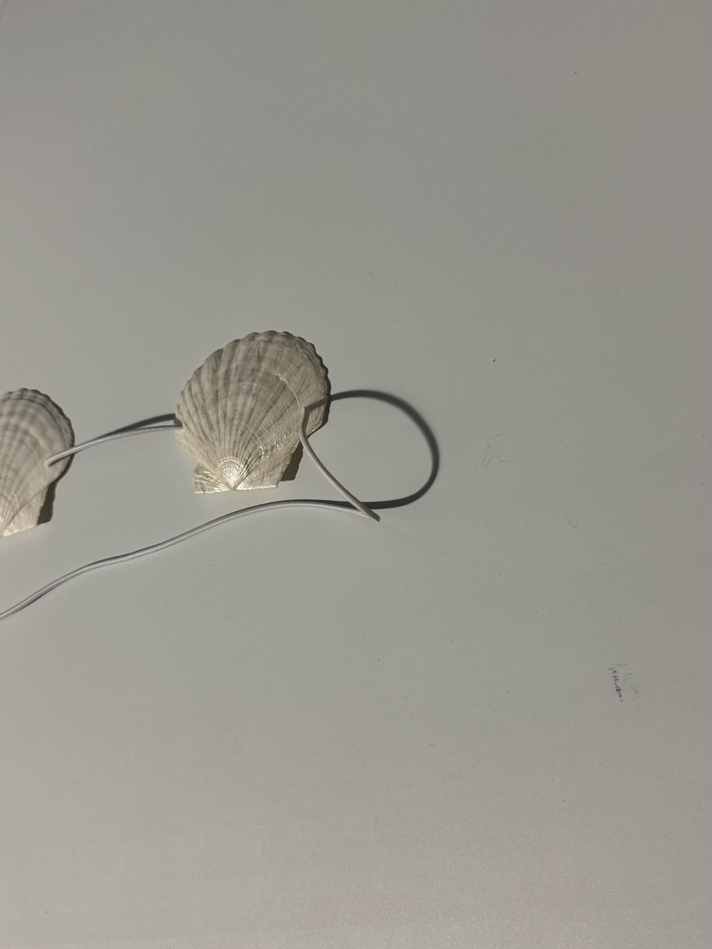 Strapless shell bikini top